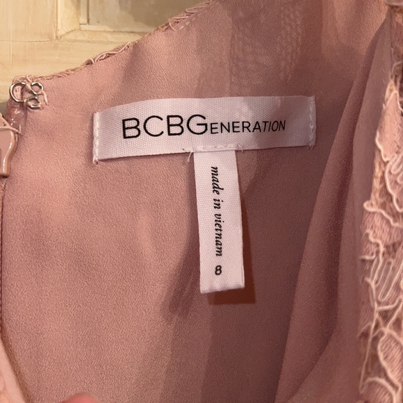 BCBG generation nude pink lace romper - Picture 3 of 5